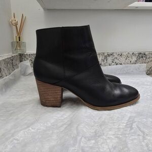 Madewell booties Sz 10, pre-owned in good condition, black, ankle boots